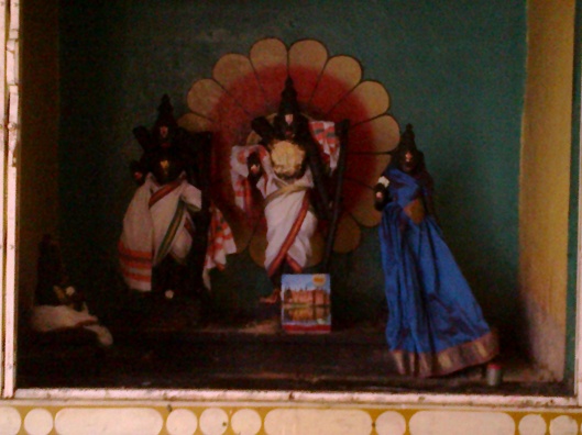 Pattabishega Ramar, with Sita Devi and Lakshmanan